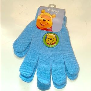 NWT Disney Winnie the Pooh kids stretchable gloves